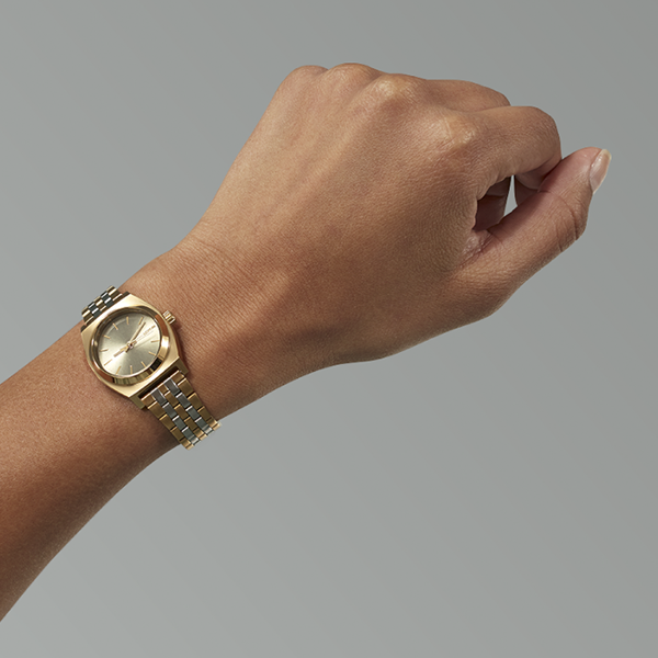 NIXON WATCHES Mod. A399-5104 5