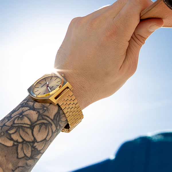 NIXON WATCHES Mod. A1369-510 4